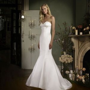 Wedding dress, Robert Bullock Bride, Veronica